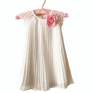 Nanette Girl White Little Girl Dress Size 4T